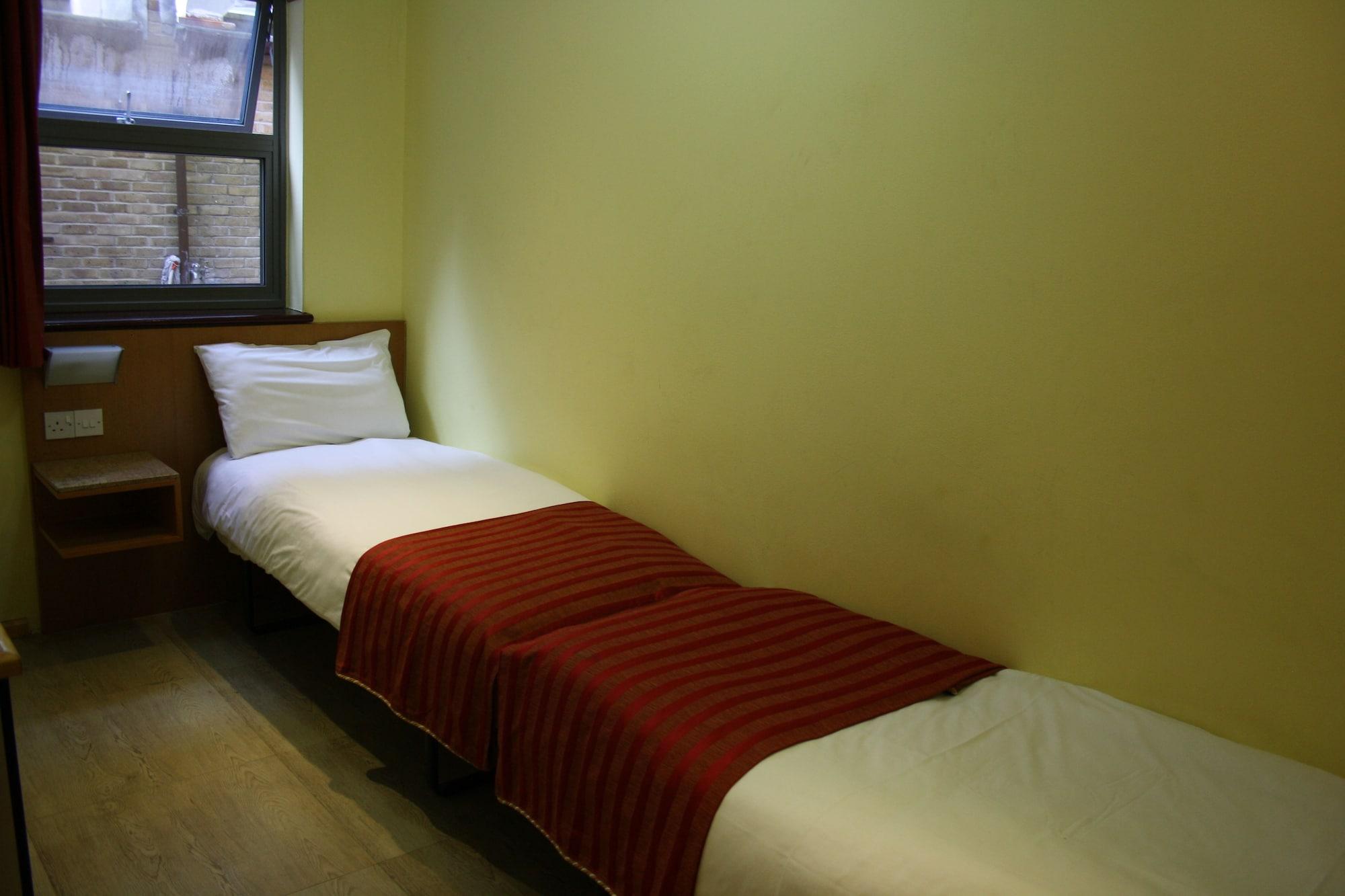 Eurotraveller Hotel- Express Лондон Екстер'єр фото