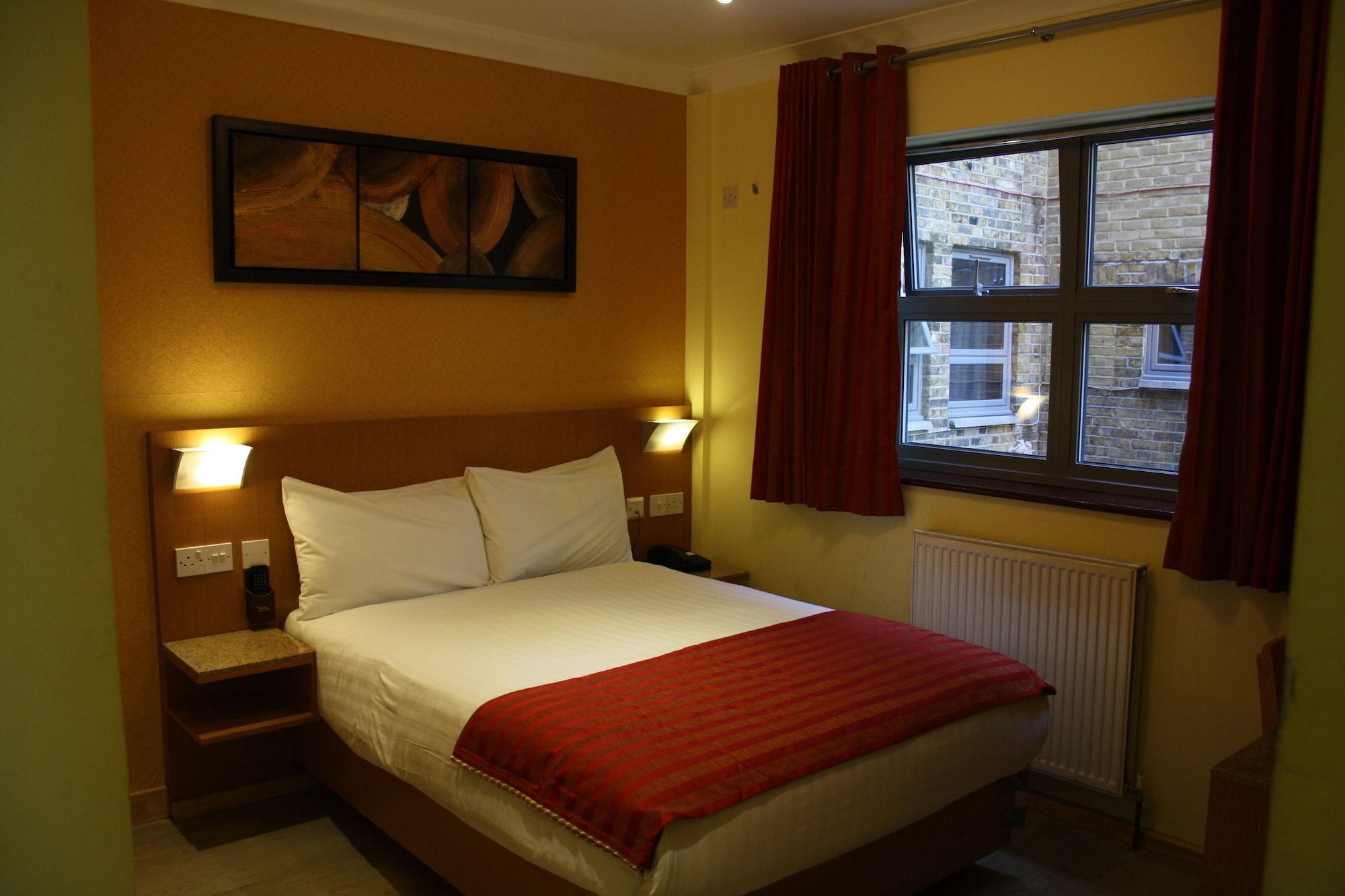 Eurotraveller Hotel- Express Лондон Екстер'єр фото
