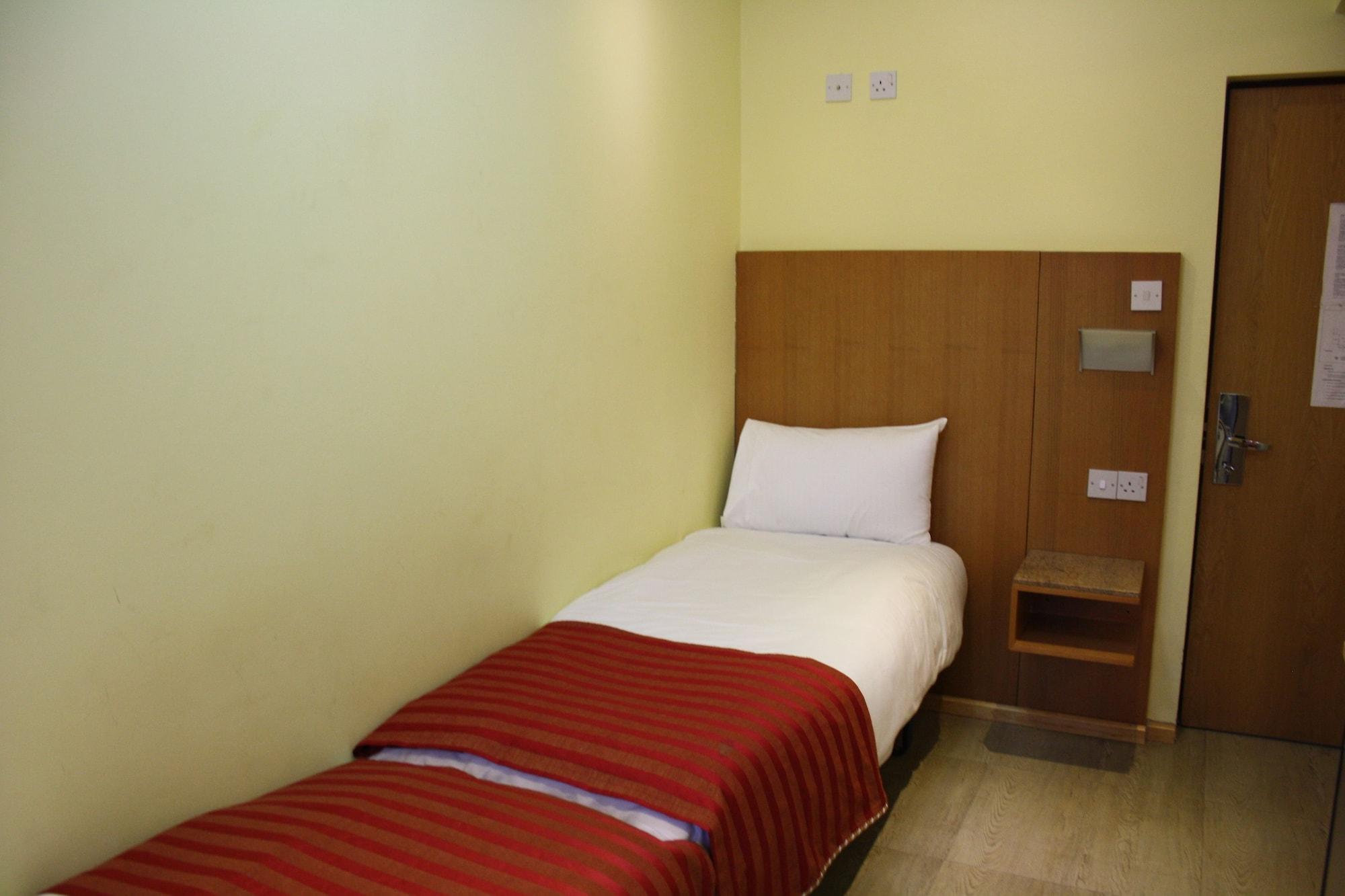 Eurotraveller Hotel- Express Лондон Екстер'єр фото