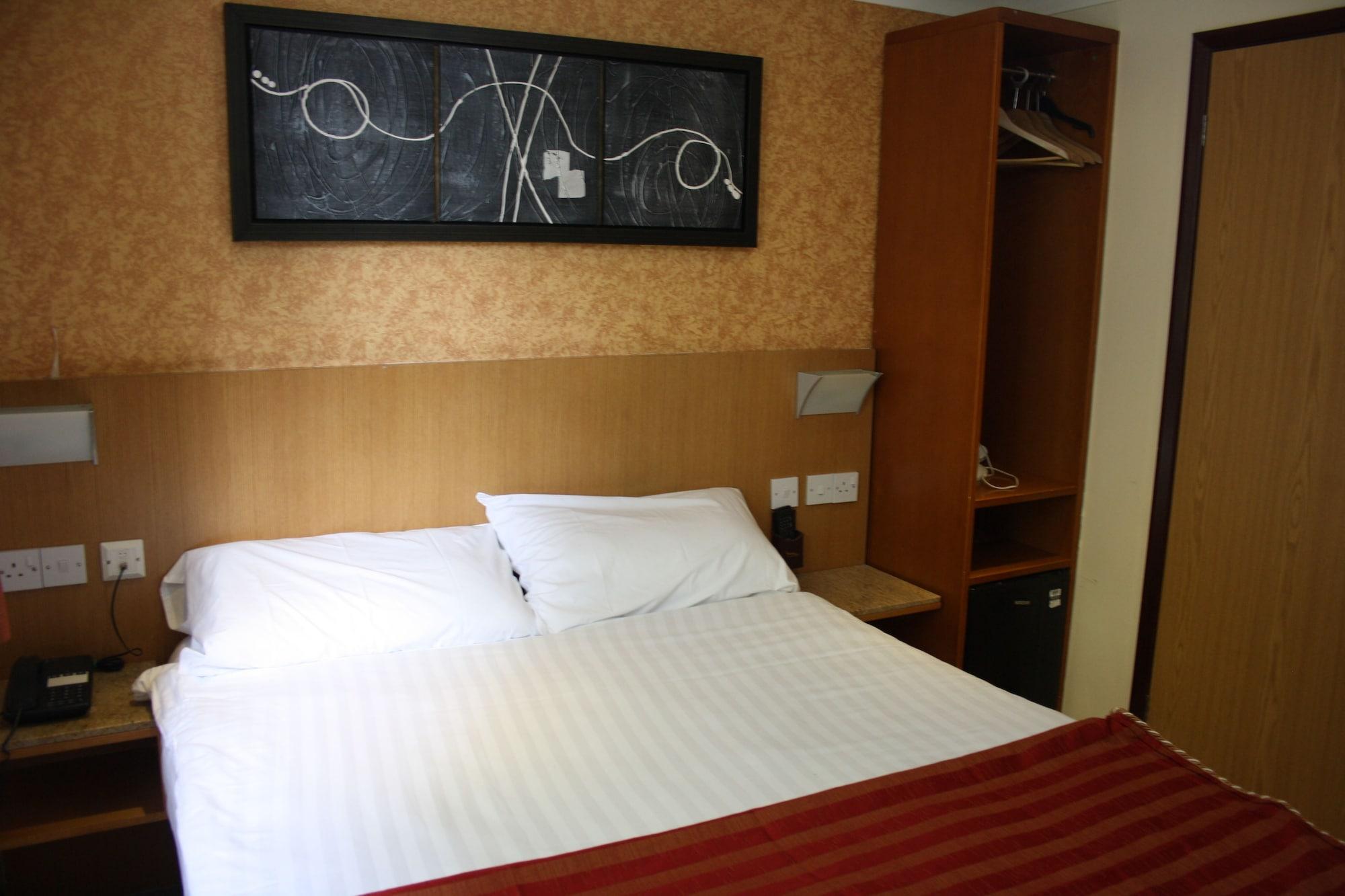Eurotraveller Hotel- Express Лондон Екстер'єр фото